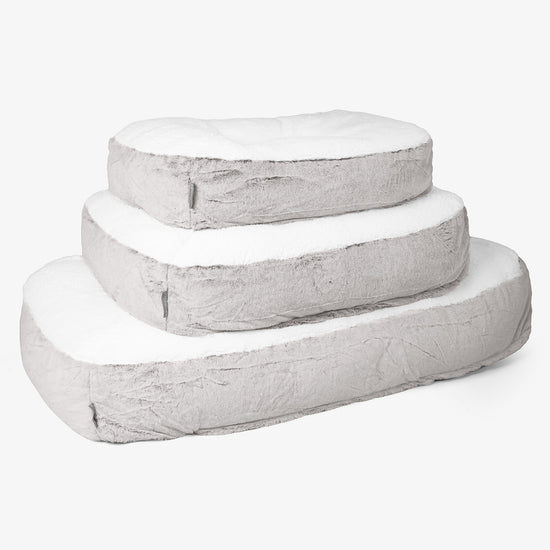 Cama Encorvada para Perros Mediana - Piel de Conejo Sintética Gris Claro 02