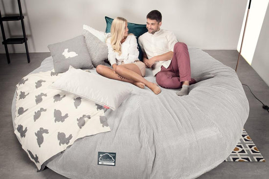Lounge Pug, CloudSac 5000 XXXXXL, Sofá Puf Viscoelástico Titánico, Pana efecto Waffle Crema