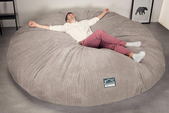 Lounge Pug, CloudSac 5000 XXXXXL, Sofá Puf Viscoelástico Titánico, Pana Clásica Visón