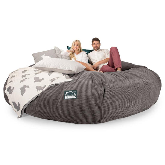 Lounge Pug, CloudSac 5000 XXXXXL, Sofá Puf Viscoelástico Titánico, Pana efecto Waffle Carbón Gris