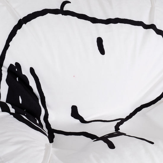 Charlie Brown y Snoopy Puf Silla Encorvada - Snoopy 03