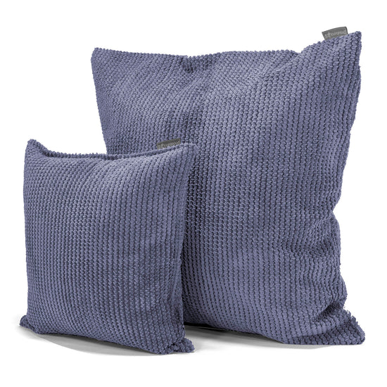Cojín 47 x 47cm - Pompón Morado 02