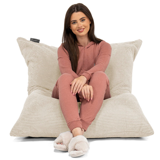 Puff Gigante Cama XL - Pompón Crema 02