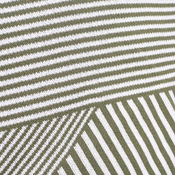 Fundas de Cojín Extra Grande 70 x 70cm - Punto Raya Verde Fabric Close-up Image