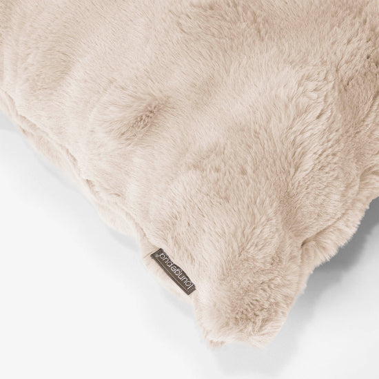 Fundas de Cojín 47 x 47cm - Piel Sintética de Burbuja Crema 02