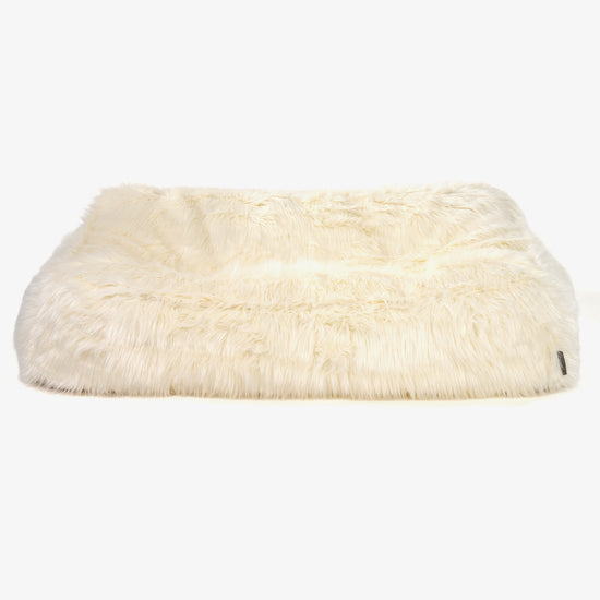 Puf Sillón Encorvado - Piel Sintética Mongola Crema 02