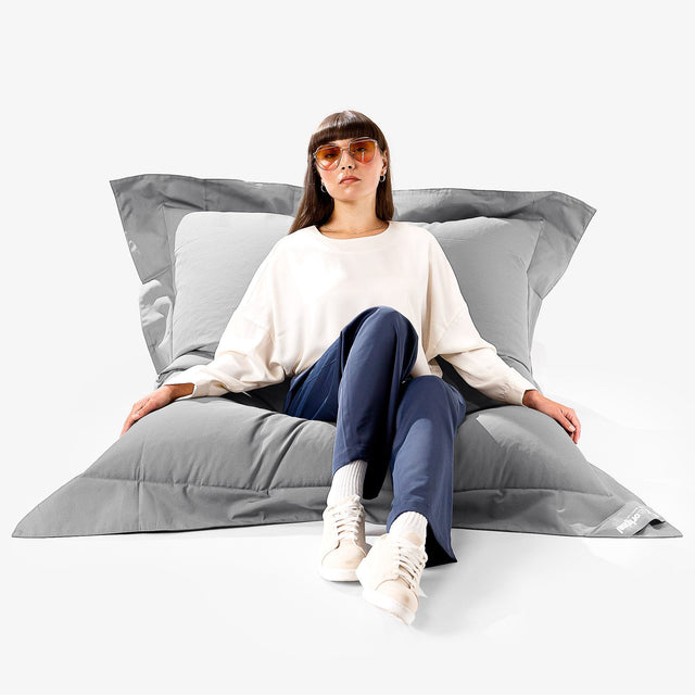 Big Bertha Original, SoleiStorm™ Ultra 2000 h+ Puff Gigante Cama XXL, Olefin Gris Medio
