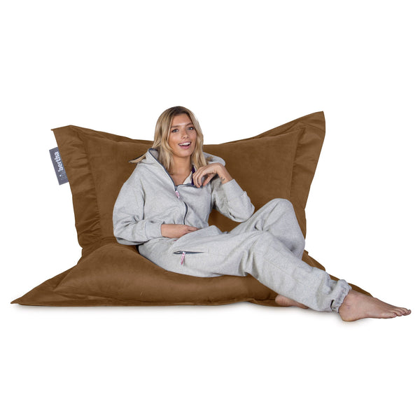 Puff Gigante Cama XL - Antelina Arena Fabric Close-up Image