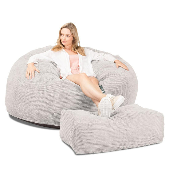 Lounge Pug, CloudSac 1010 XXL, Sofá Puf Viscoelástico XXL, Pompón Crema