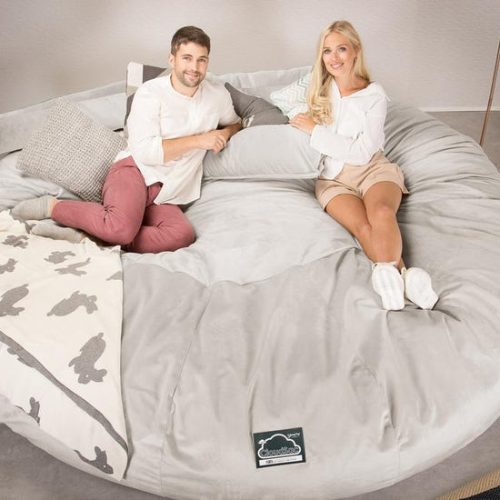 Lounge Pug, CloudSac 5000 XXXXXL, Sofá Puf Viscoelástico Titánico, Terciopelo Plata