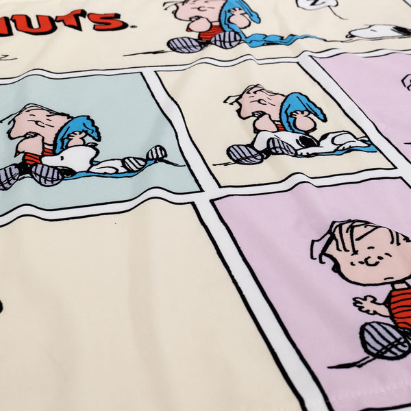 Charlie Brown y Snoopy Manta de Sofá - Tira Cómica Fabric Close-up Image
