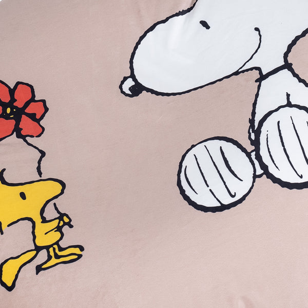 Charlie Brown y Snoopy Puf Flexiforma Niños 1-3 años - Corriendo Fabric Close-up Image
