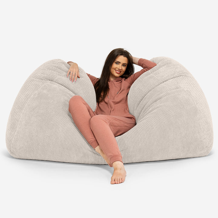 Enorme Sofá / Puff Gigante - Pompón Crema 02
