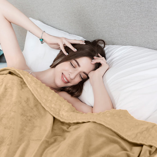 Manta de Peso para Adultos - Tela Minky con Puntos Crema / Visón 05