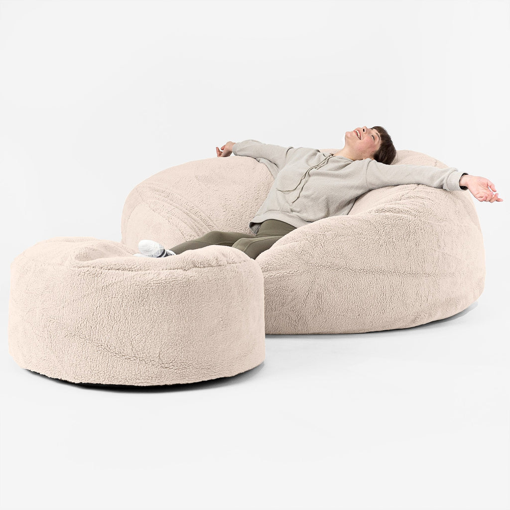 Puff Gigante 'Mega-Mamut' - Piel de Osito Sintética Crema 02