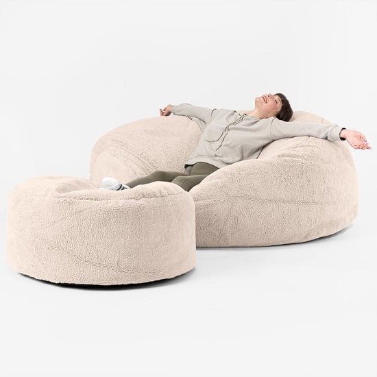 Puff Gigante 'Mega-Mamut' - Piel de Osito Sintética Crema 02