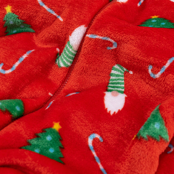 Pijama mono polar estampado navideño rojo para hombre Fabric Close-up Image
