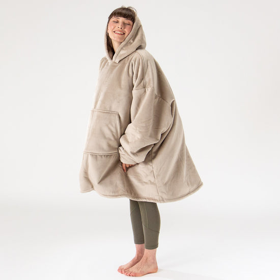 Sudadera Tipo Manta con Capucha Extragrande para Hombre o Mujer - Tela Minky Lisa Crema / Visón 03