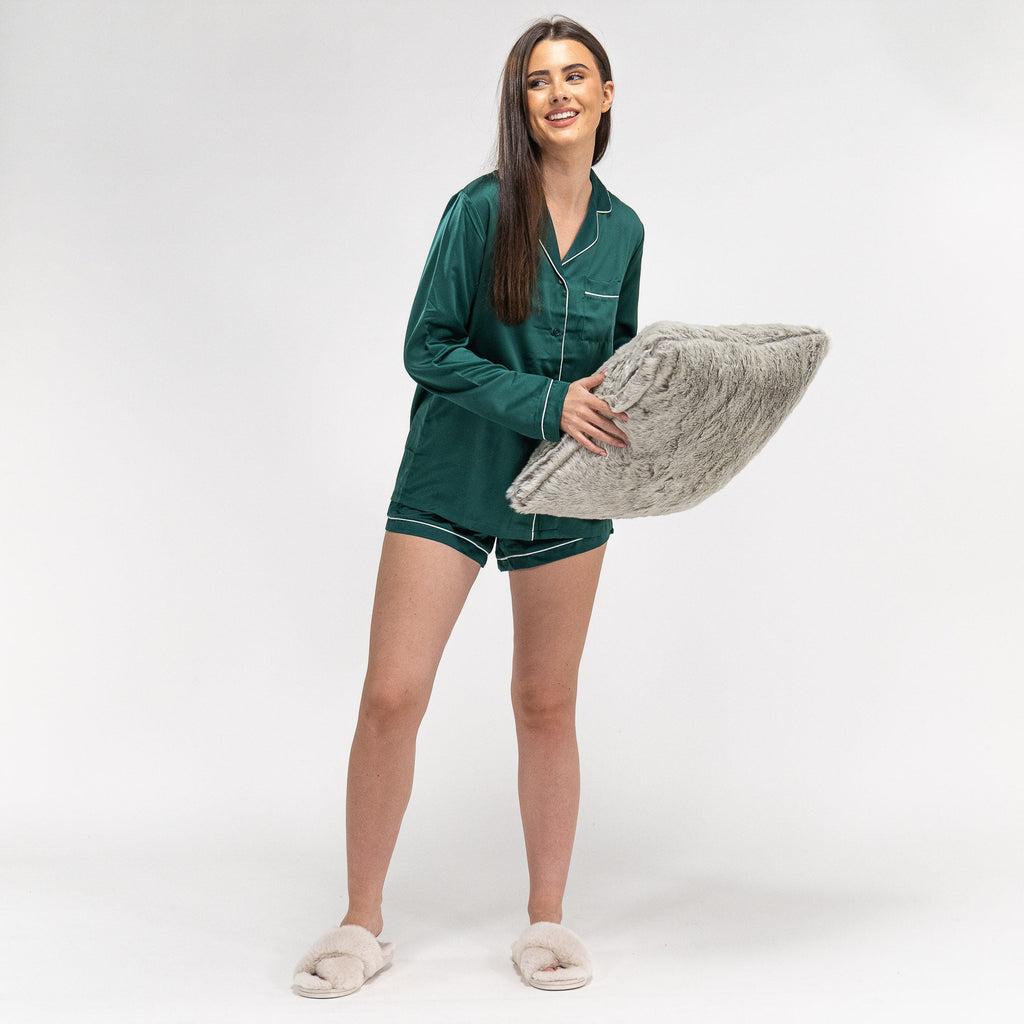 Short pijama de mujer Satin Verde Esmeralda 05